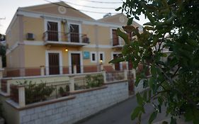 Villa Pinotsi