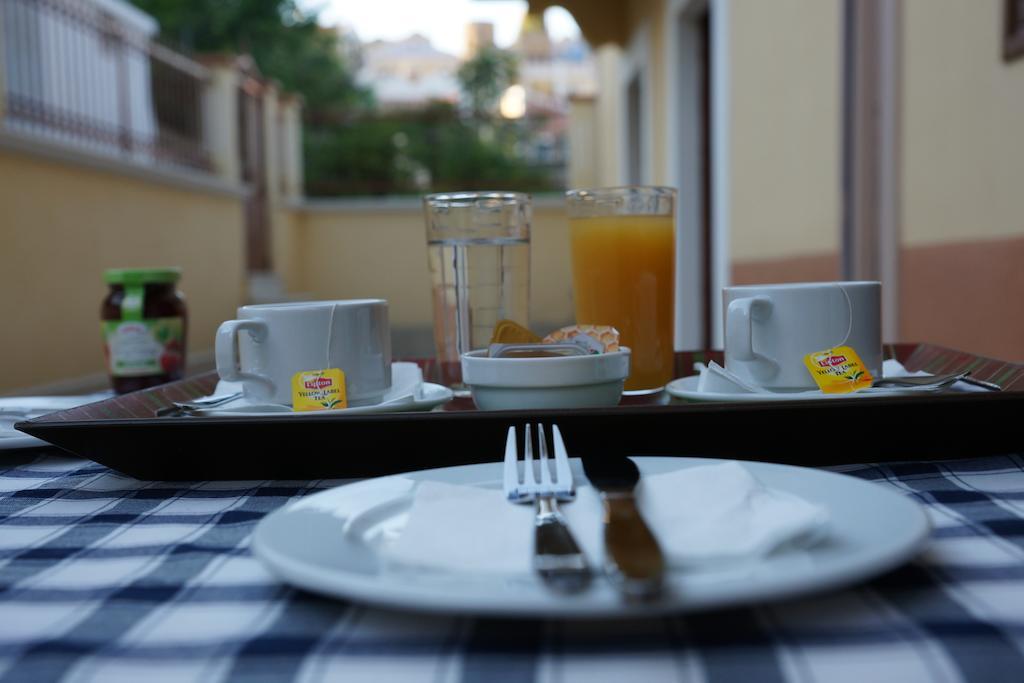 Villa Pinotsi Sými Esterno foto